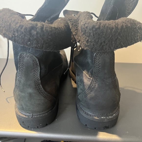 Timberland Teddy Fleece Suede Boot (Women) Size 9 - Picture 6 of 9